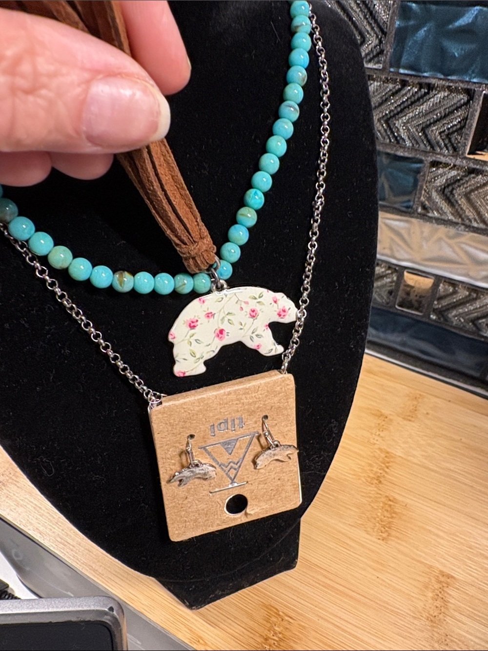 Floral Bear Pendant Turquoise Bead Necklace - with earrings